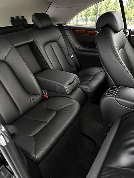 Mercedes-Benz CL (2005) - fotka 18 z 18
