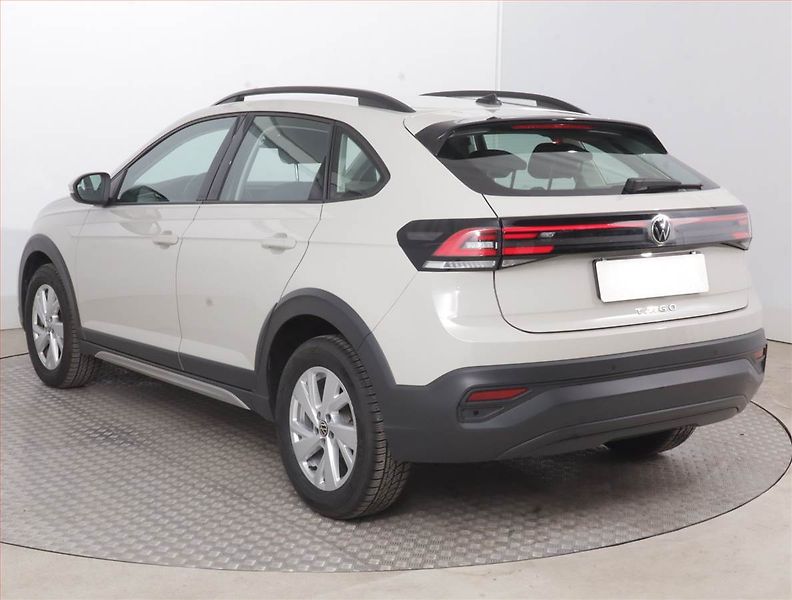 Volkswagen Taigo (2022) Life 1.0 TSI, Automat - fotka 4 z 17