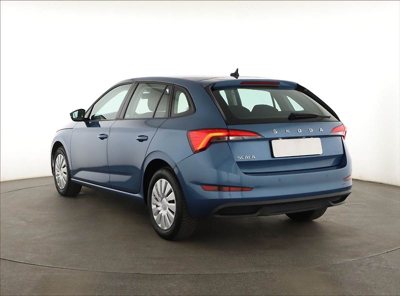 Škoda Scala (2020) Ambition 1.0 TSI, ČR,1.maj - fotka 4 z 11