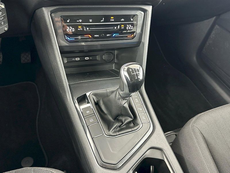 Volkswagen Tiguan Allspace (2022) Life 1.5 TSI 110kW - fotka 22 z 29