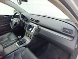 Volkswagen Passat 2,0 TDi Kůže Navigace Tažné - náhled 27