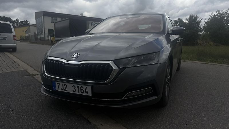 Škoda Octavia (2022) 1.5 TSI 110KW STYLE - fotka 2 z 22