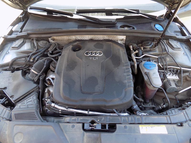 Audi A5 2,0 TDI S-LINE, ALCANTARA, TOP - fotka 44 z 50