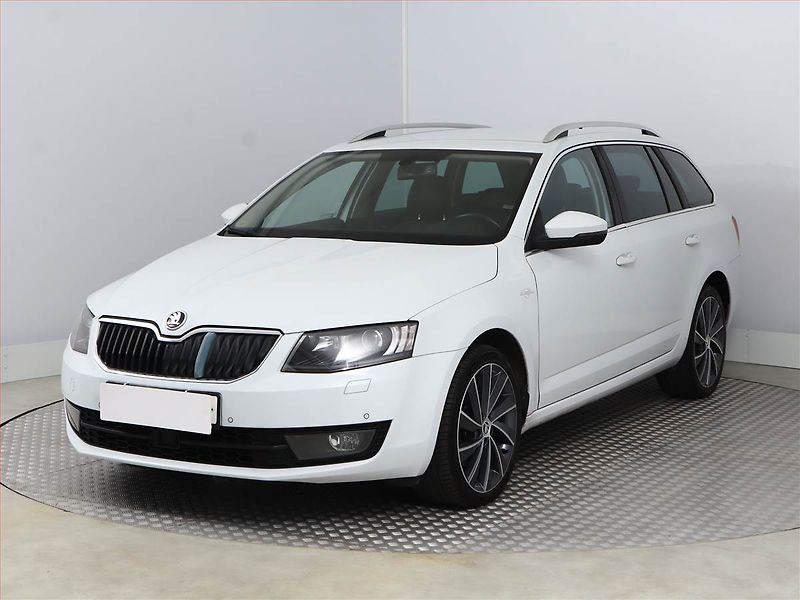 Škoda Octavia (2015) Laurin&Klement 2.0 TDI, 4X4 - fotka 2 z 21
