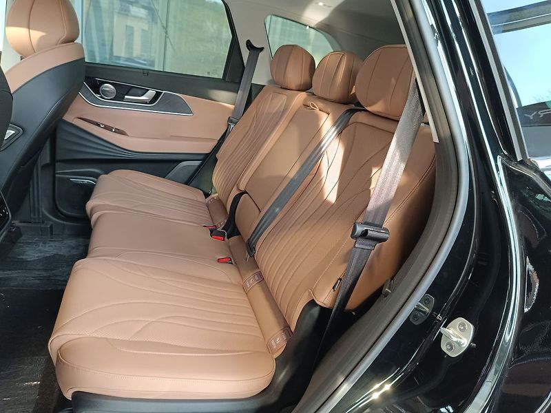 Chery Ostatní UNIQUE 1.5 TGDI PHEV - fotka 10 z 13