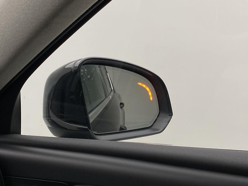 Volvo XC40 D4 AWD INSCRIPTION REZERVACE - fotka 33 z 44