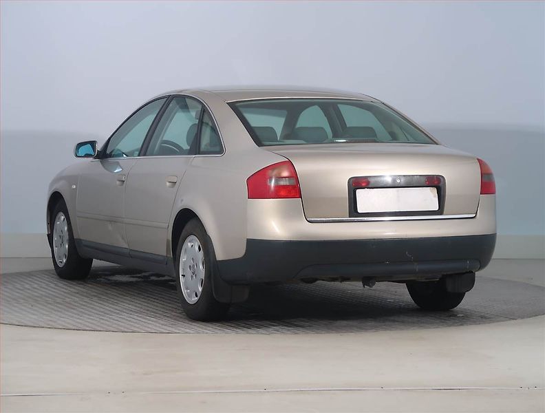 Audi A6 (1998) Basis 2.5 TDI , po STK, Tažné - fotka 4 z 17