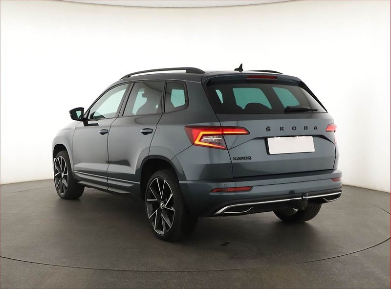 Škoda Karoq (2021) Sportline 1.5 TSI - fotka 4 z 15