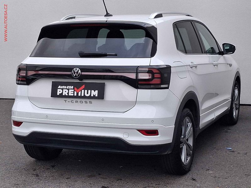 Volkswagen T-Cross (2022) 1.0 TSi, R-Line, DSG, LED - fotka 4 z 19