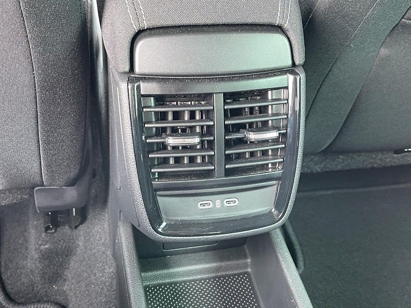 Škoda Kamiq (2025) 1.0 TSI 85kW Selection - fotka 25 z 33