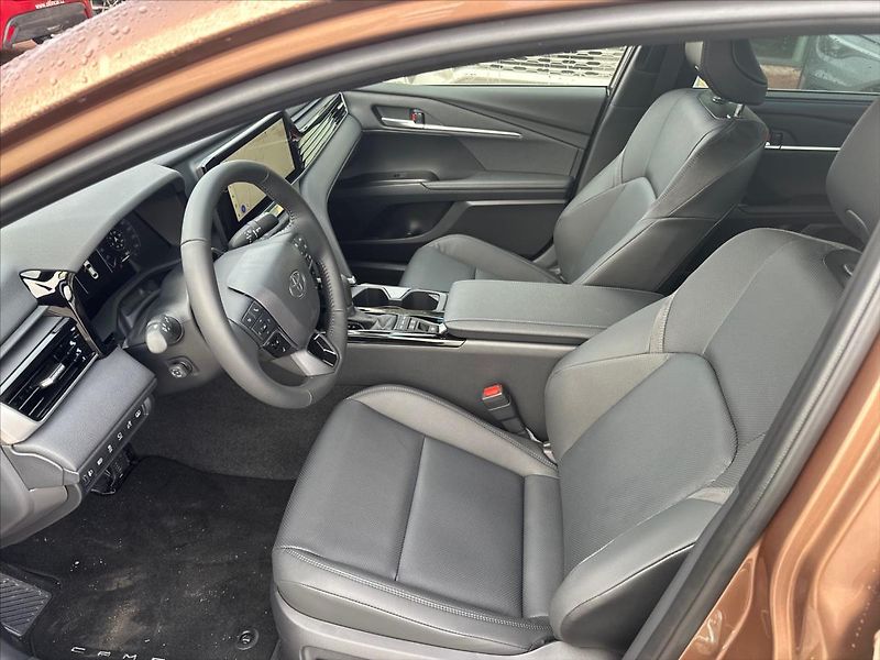 Toyota Camry 2,5 Executive - fotka 5 z 15