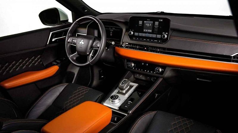 Mitsubihshi Outlander nové generace vstupuje na český trh.
