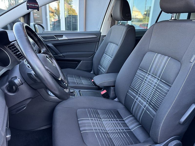 Volkswagen Golf Sportsvan (2015) 1.4TSi DSG Xenony Navi Tažné Z - fotka 26 z 50