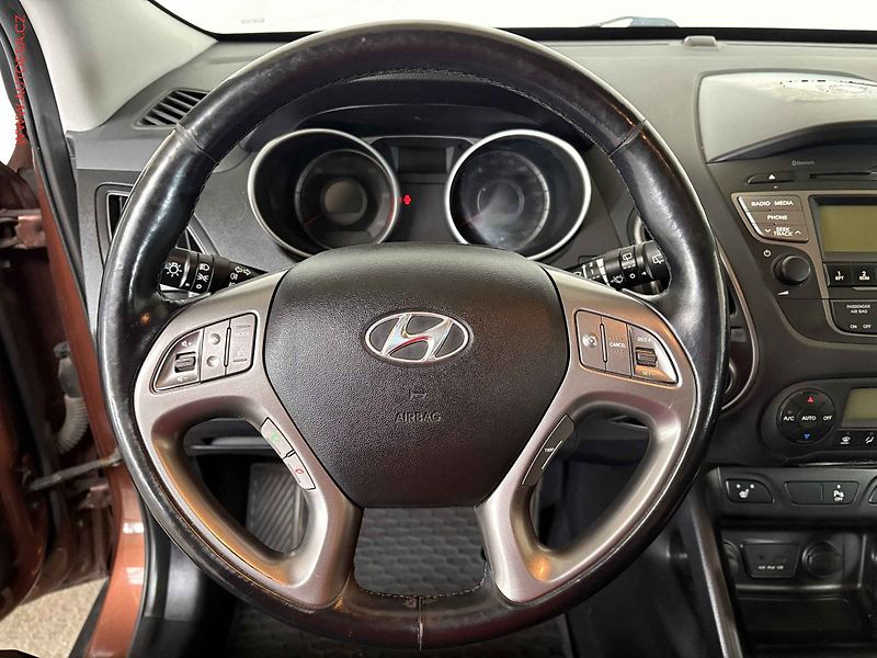 Hyundai ix35 (2014) 1.7 CRDi, ČR, Trikolor Plus - fotka 14 z 14
