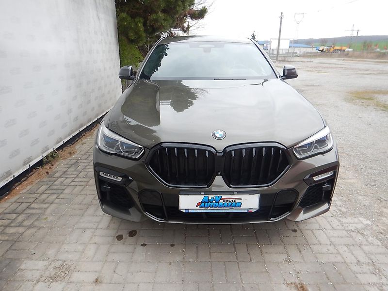 BMW X6 M50D - fotka 3 z 31