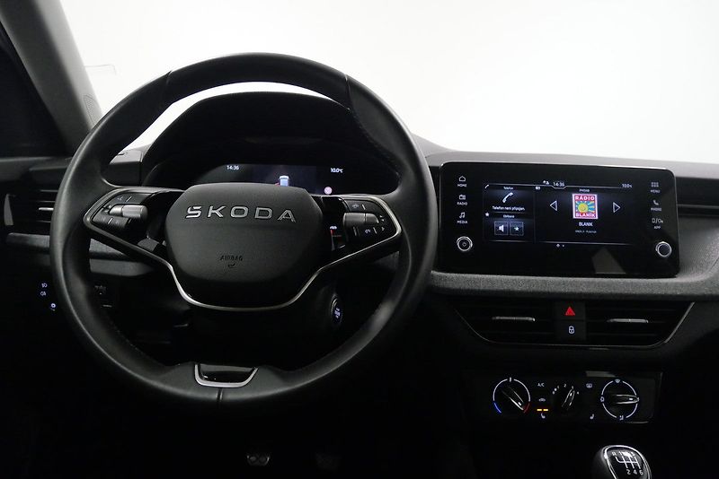 Škoda Scala - fotka 17 z 22