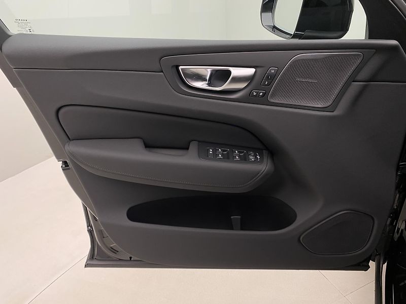 Volvo XC60 (2026) B5 AWD AUT BRIGHT PLUS  - fotka 7 z 67