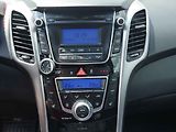 Hyundai i30 (2014) 1.6 VVTi, ČR, AC, tempo - náhled 11