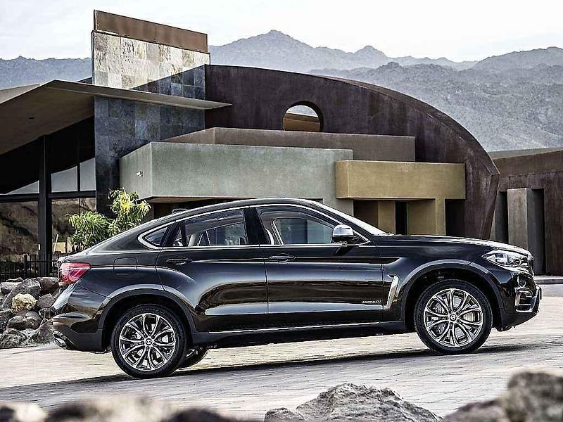 BMW X6.