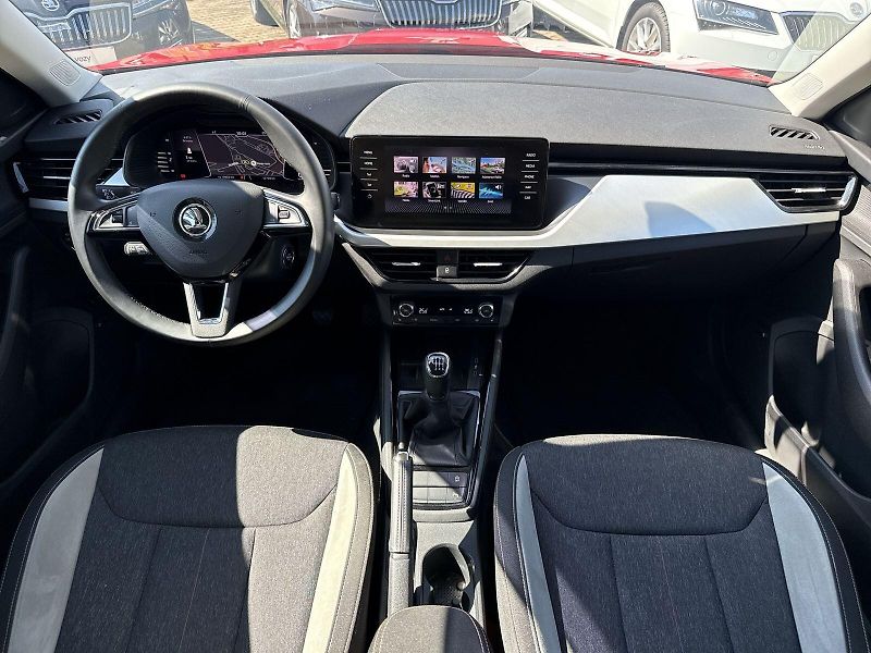 Škoda Kamiq (2020) 1.5 TSI Style - fotka 5 z 31