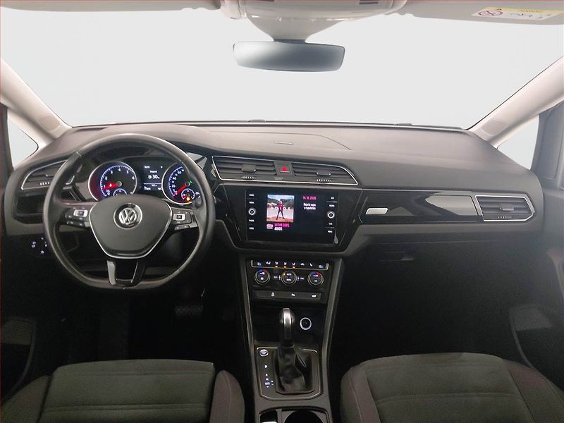 Volkswagen Touran (2020) 1.5 TSI - fotka 8 z 22