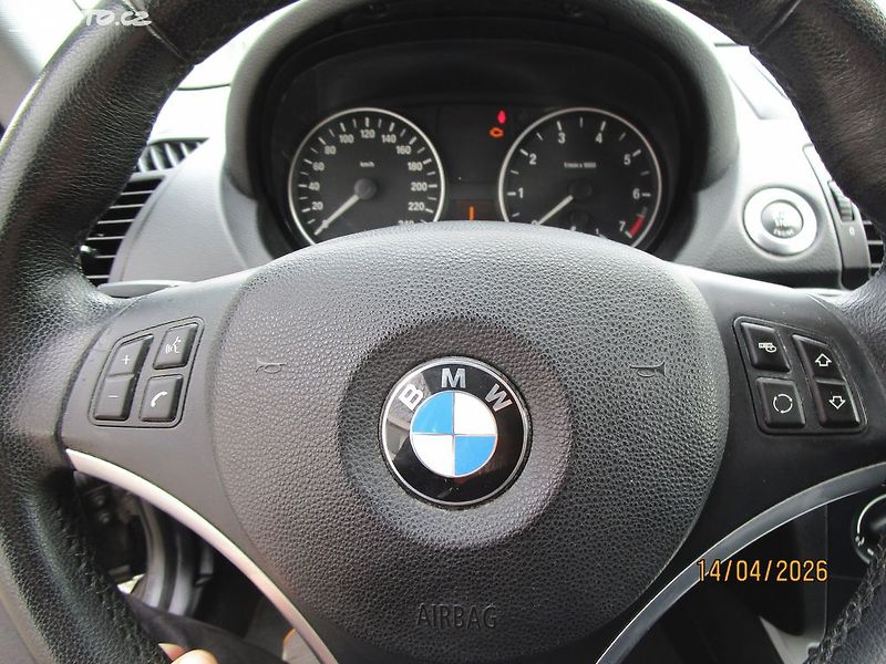BMW Řada 1 2,0 - 90KW-NOVÁ STK+OLEJ - fotka 16 z 24
