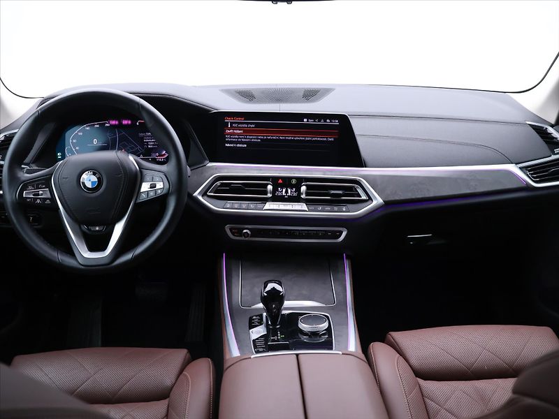 BMW X5 3,0 210kW XDrive30d CZ DPH - fotka 35 z 42