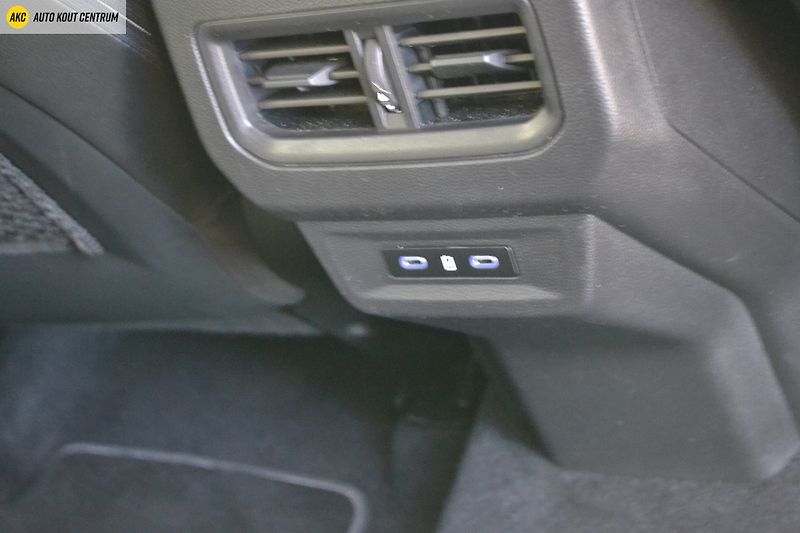 Renault Austral TECHNO MHEV 160 AUTO - fotka 15 z 48