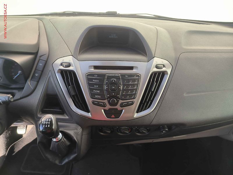 Ford Tourneo Custom (2014) 2.2TDCi L2 9míst, Trend, AC - fotka 12 z 20