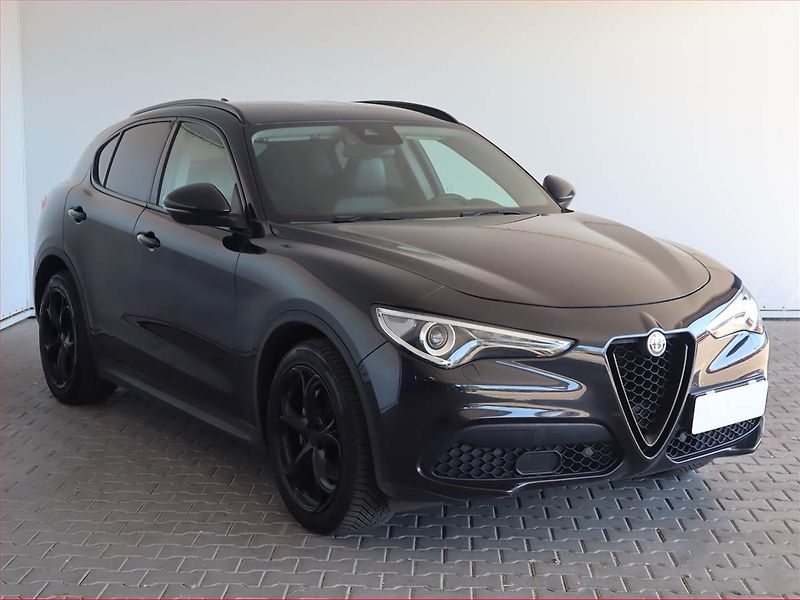 Alfa Romeo Stelvio (2019) 2.2 Diesel, Automat, Kůže - fotografie inzerátu
