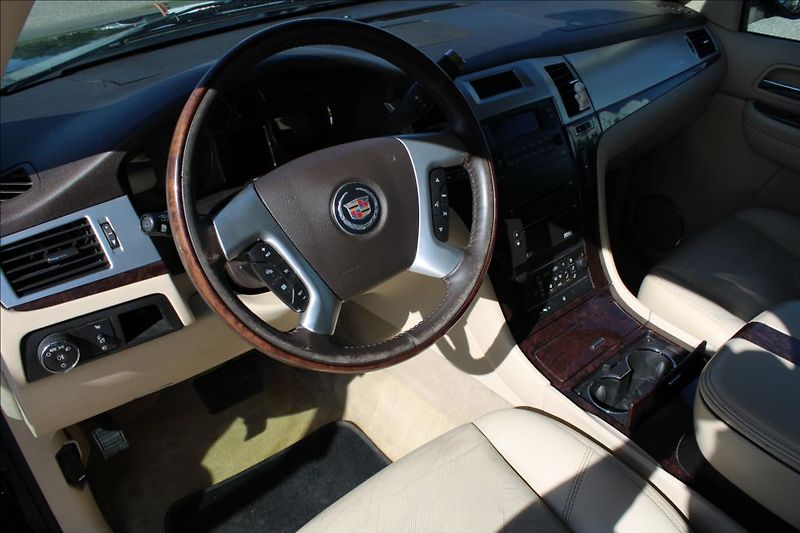 Cadillac Escalade 6,2 V8 6.2i  +LPG, 301 KW, ČR - fotka 11 z 29