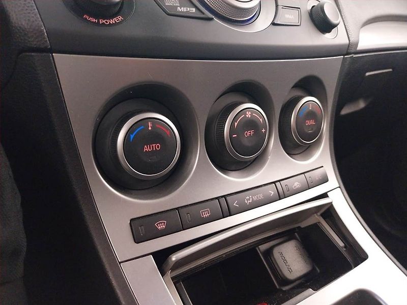 Mazda 3 (2011) 1.6, Serv.kniha, Tempomat - fotka 13 z 18