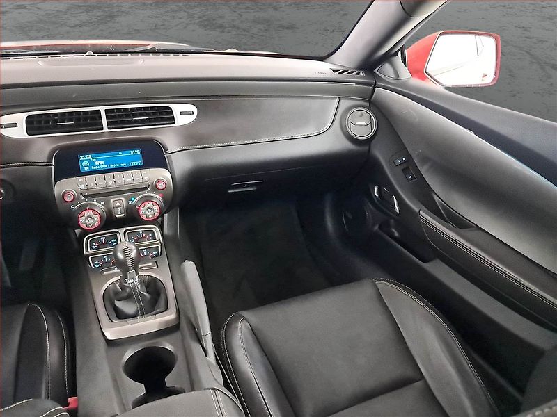 Chevrolet Camaro (2012) 6.2 V8 - fotka 8 z 17