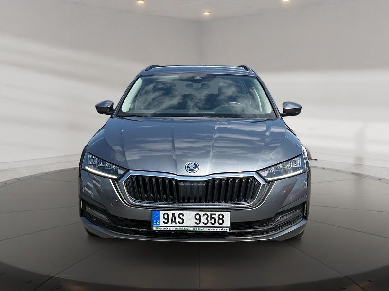 Škoda Octavia (2023) AMBITION 1.5TSI 110kW CZ DPH - fotka 2 z 11