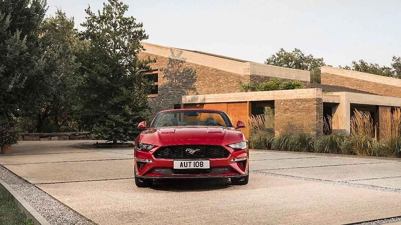 Ford Mustang 5.0 V8 GT Fastback.