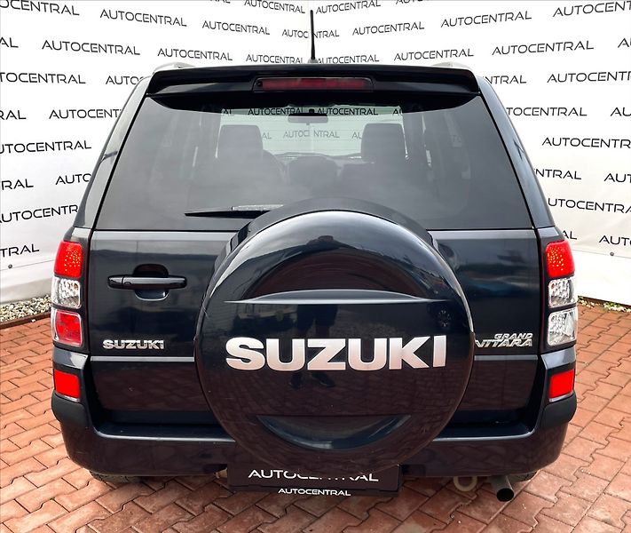 Suzuki Grand Vitara 2,0 i,103kW,4x4 - fotka 5 z 24