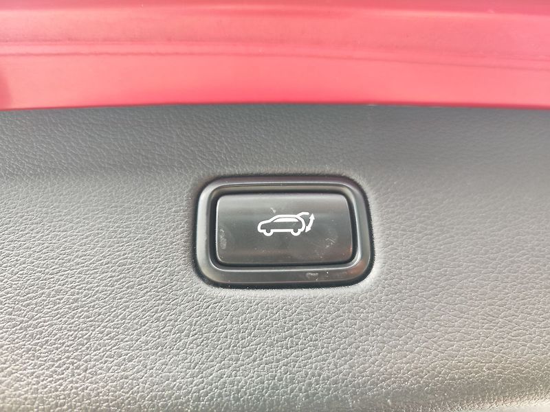 Hyundai Tucson 2.0 CRDI/136kW STL PRM 4x4 AT - fotka 10 z 40