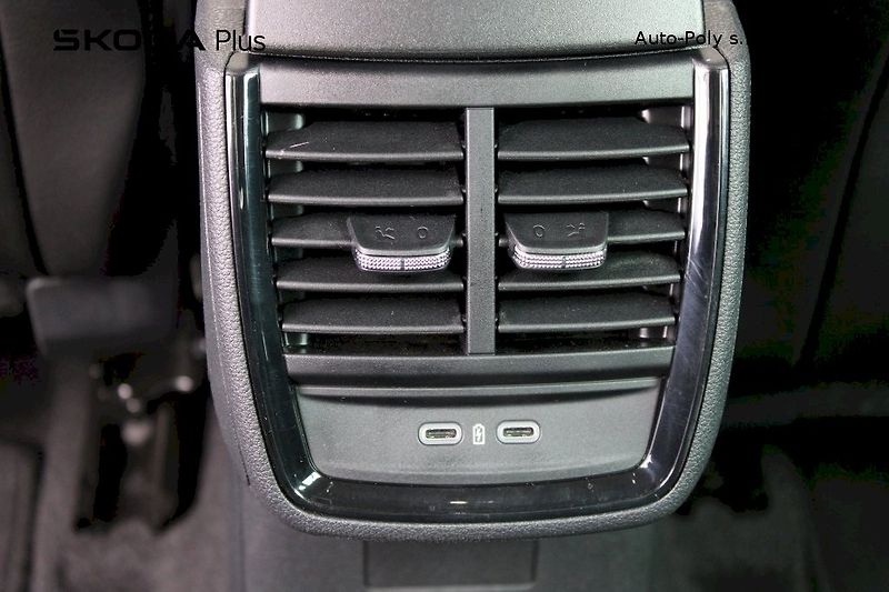 Škoda Scala (2024) Selection 1,5 TSI 110kW DSG - fotka 23 z 25