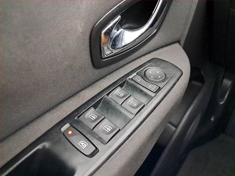 Renault Grand Scénic (2013) 1.5 dCi, ČR,1.maj, Tempomat - fotka 16 z 18