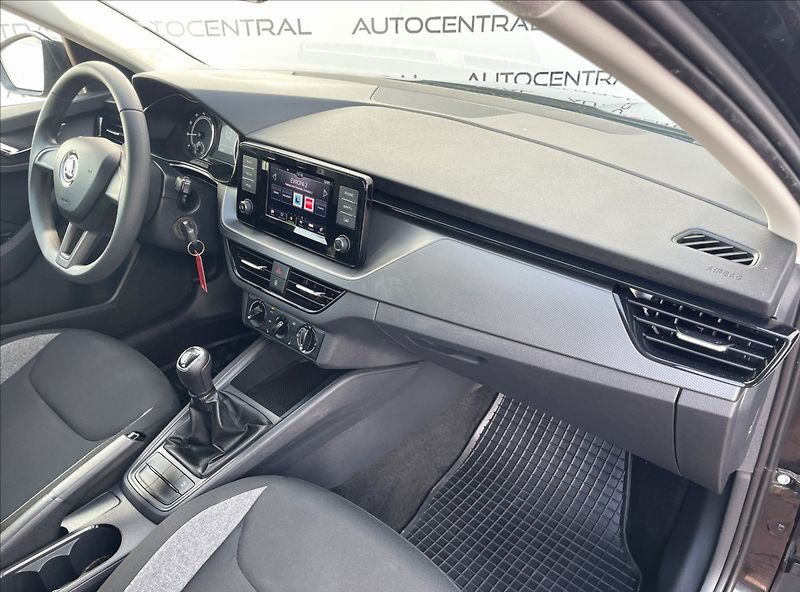 Škoda Scala 1,0 Tsi Cool 70kw 110t.km 1.ma - fotka 19 z 23