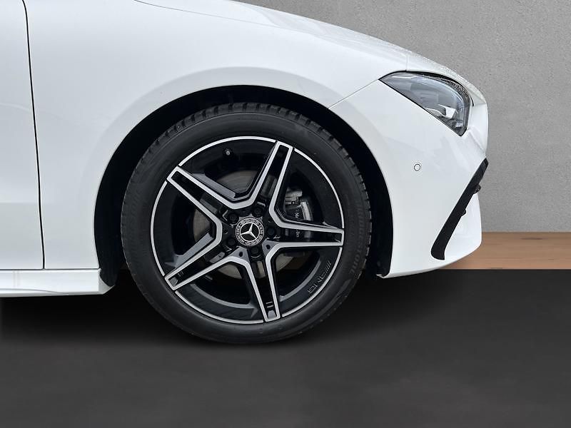 Mercedes-Benz CLA 180 d kupé AMG Night AMG - fotka 9 z 21