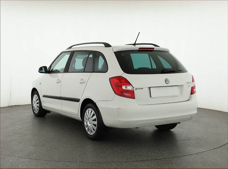 Škoda Fabia (2012) 1.2 TSI, po STK, udržované - fotka 4 z 12