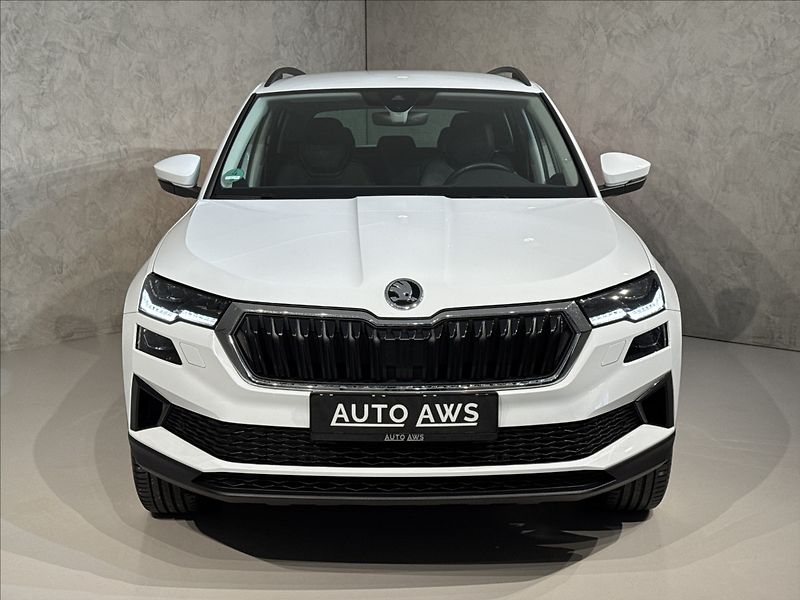 Škoda Karoq 2,0 TDi  DSG 4x4 Style Virtual - fotka 2 z 44
