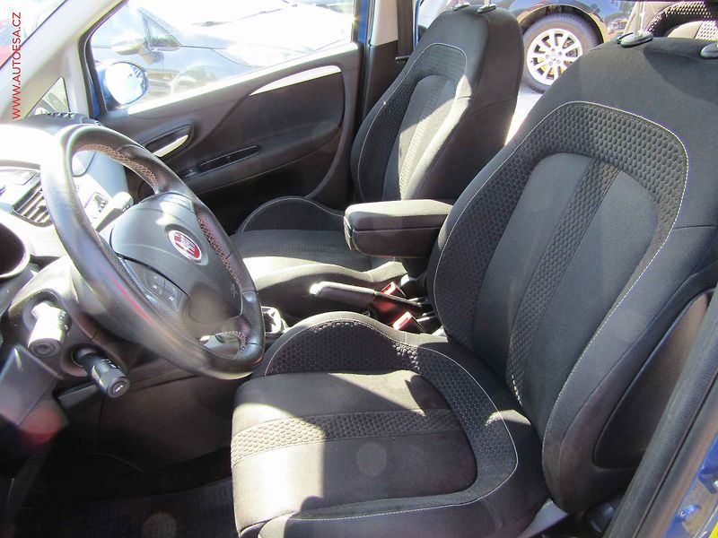 Fiat Punto Evo (2010) 1.4T, AC, výhřev sed - fotka 8 z 20