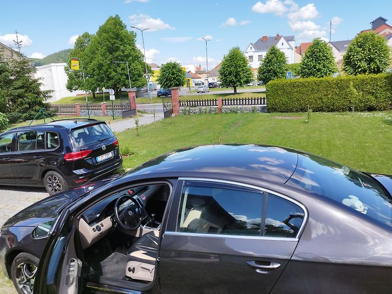 Volkswagen Passat (2005) - fotka 18 z 23