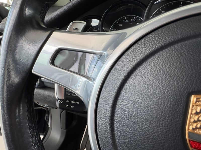 Porsche Panamera Diesel*221kW*Chrono*Webasto - fotka 25 z 33