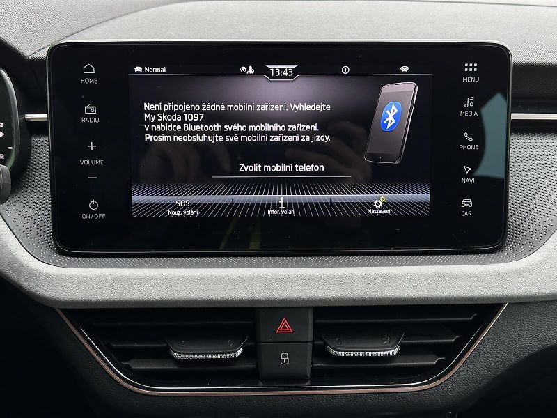 Škoda Scala 1.5TSi DSG 150PS LED V.Cockpit - fotka 28 z 44