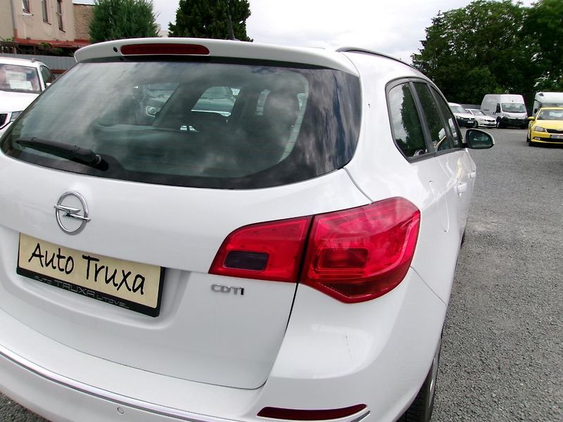 Opel Astra ST 1.6 CDTi ECOTEC 81kW *ČR - fotka 41 z 46