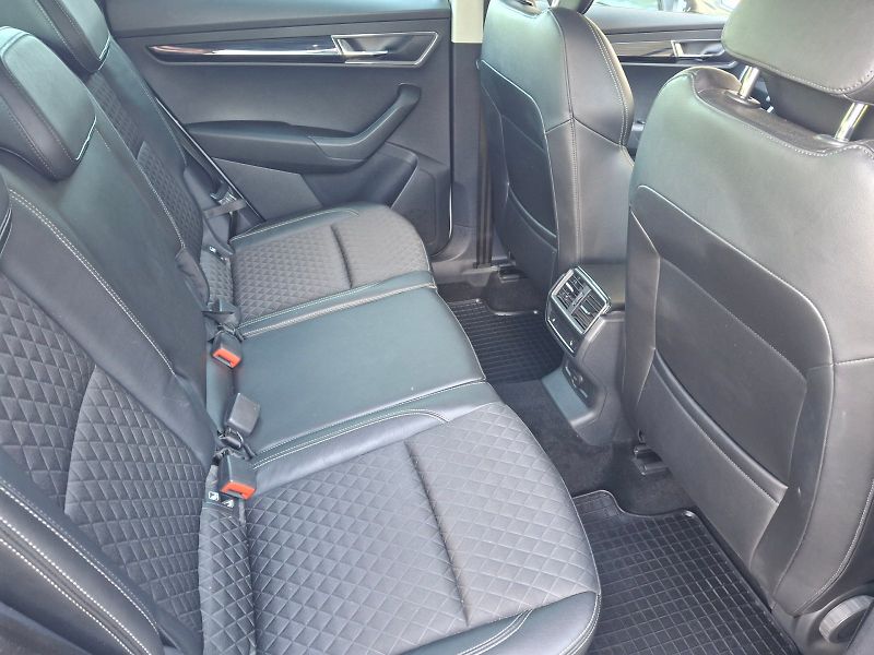 Škoda Karoq (2018) Style DSG 4x4 2,0TDi 110kW - fotka 16 z 38