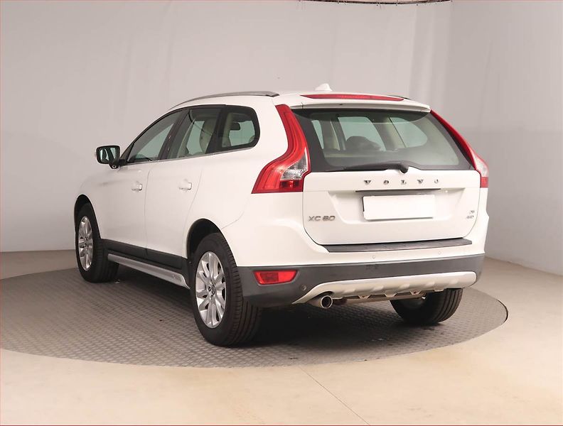 Volvo XC60 (2009) Momentum D5, 4X4, Automat - fotka 4 z 17